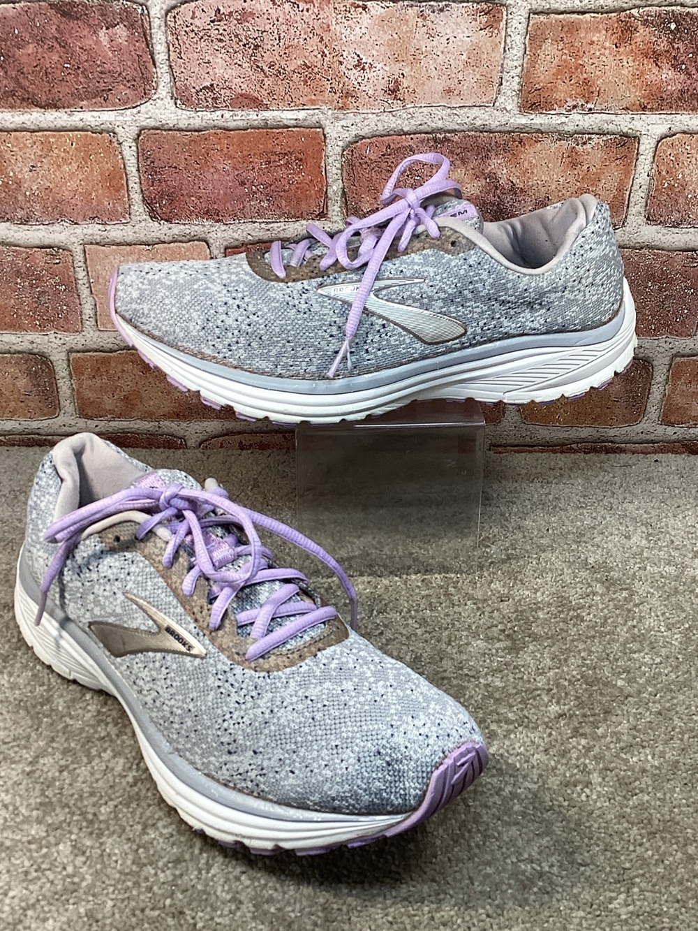 Brooks Anthem 2 women’s running shoes sneakers size 11